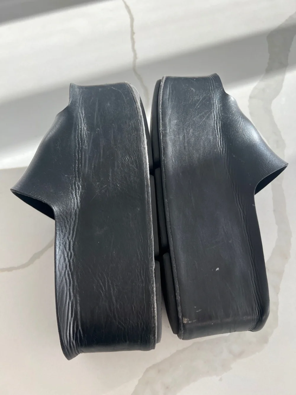 Burberry Black Leather Platform Slide - Picture 6 of 7